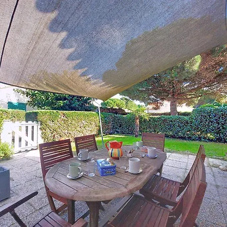 Les Charmilles-16 By Interhome بيت للعطل *