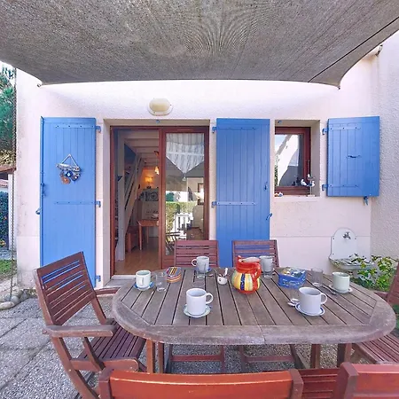 Les Charmilles-16 By Interhome