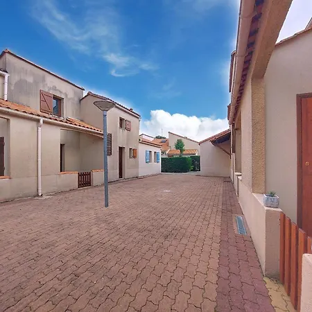 Les Charmilles-16 By Interhome * لا بالمير