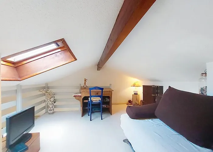 Dom wakacyjny Les Charmilles-16 By Interhome